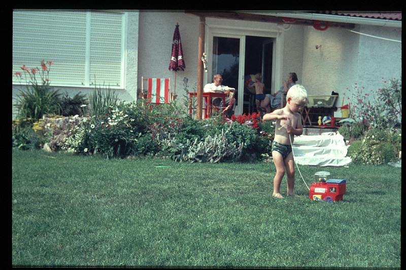 06.Regensburg jun 1966 Franz,Omi,Peter.JPG